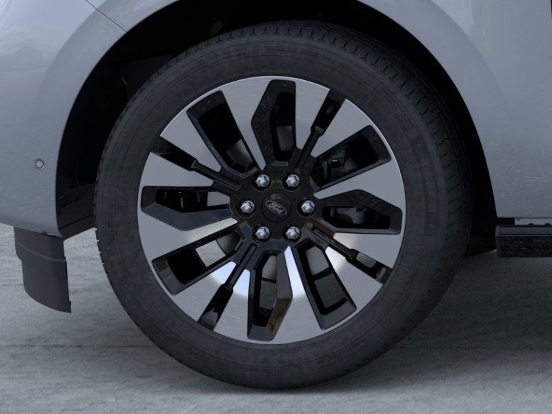 New 2026 Glacier Gray Metallic Tri-Coat Ford Platinum® image 19