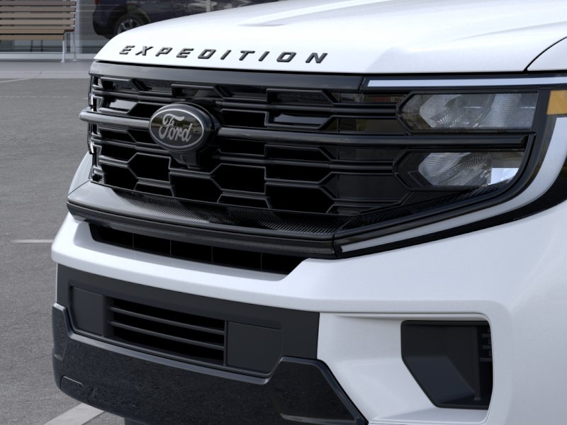 New 2026 Star White Metallic Tri-Coat Ford Platinum® image 39