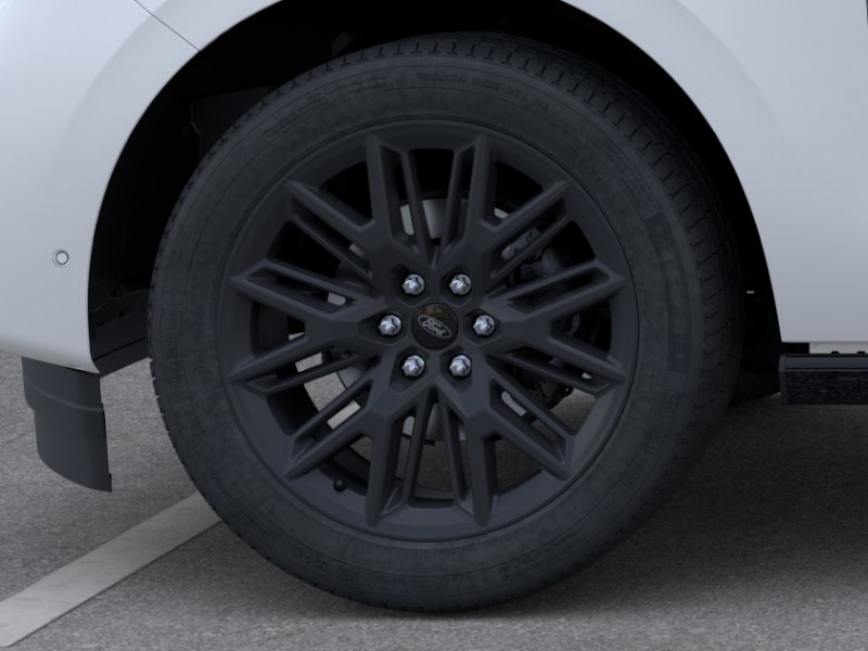 New 2026 Star White Metallic Tri-Coat Ford Platinum® image 41