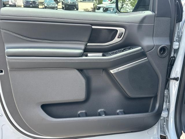 New 2027 Glacier Gray Metallic Tri-Coat Ford Platinum image 48
