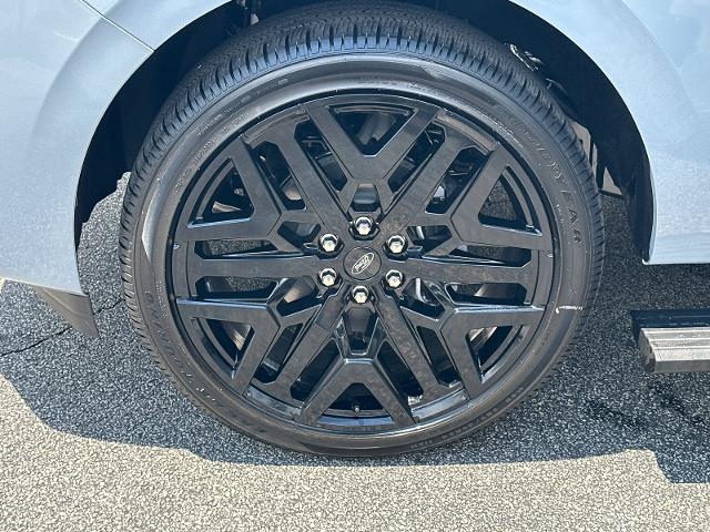 New 2027 Glacier Gray Metallic Tri-Coat Ford Platinum image 49