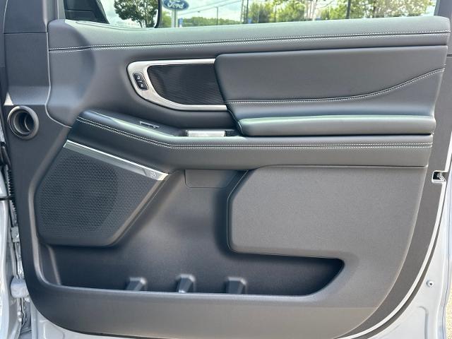New 2027 Glacier Gray Metallic Tri-Coat Ford Platinum image 52