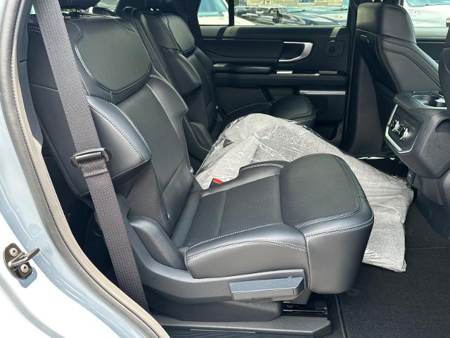 New 2027 Glacier Gray Metallic Tri-Coat Ford Platinum image 53