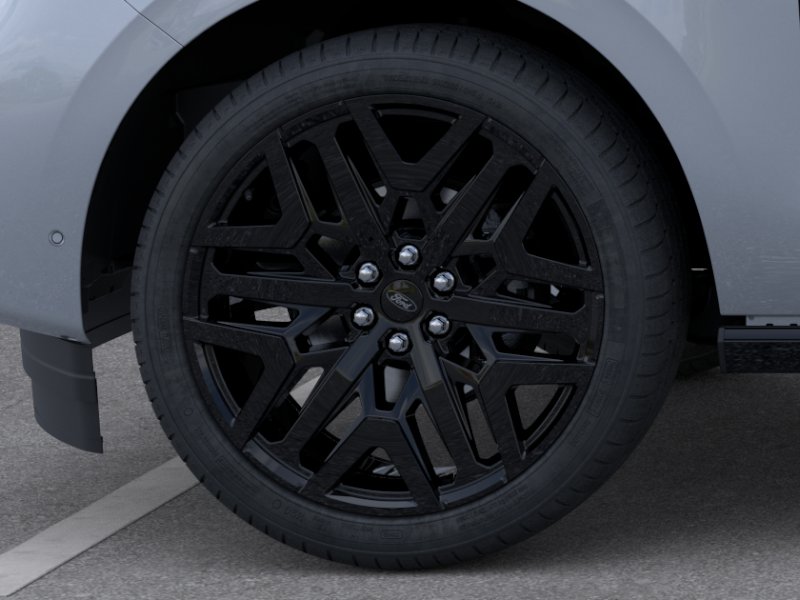 New 2026 Glacier Gray Metallic Tri-Coat Ford Platinum® image 55