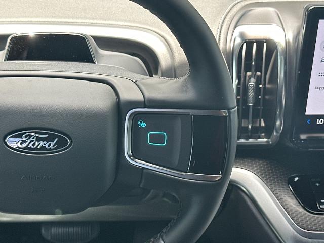 New 2026 Glacier Gray Metallic Tri-Coat Ford Platinum® image 64