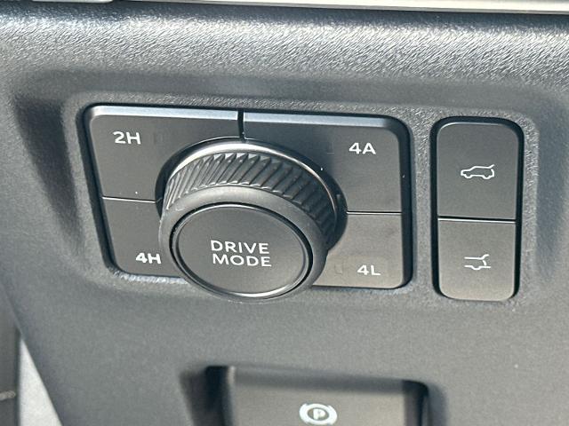 New 2026 Glacier Gray Metallic Tri-Coat Ford Platinum® image 70