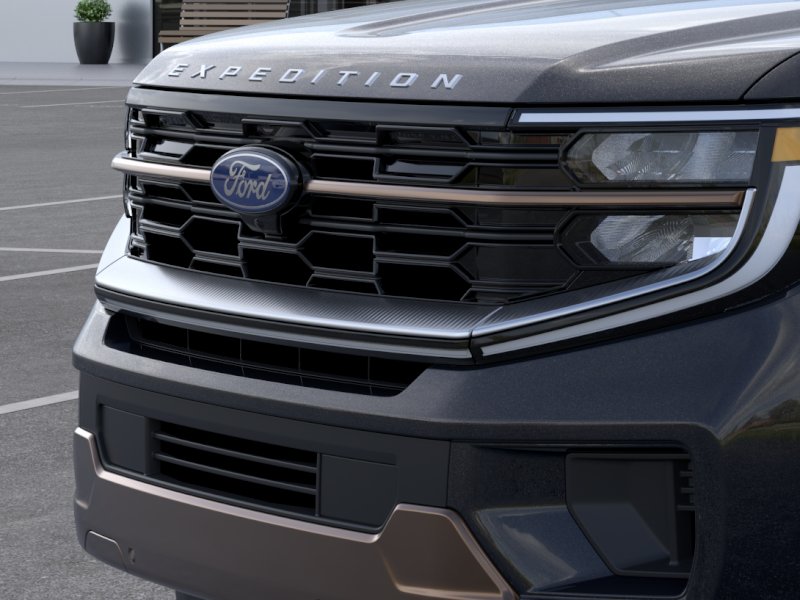 New 2026 Agate Black Metallic Ford King Ranch® image 40