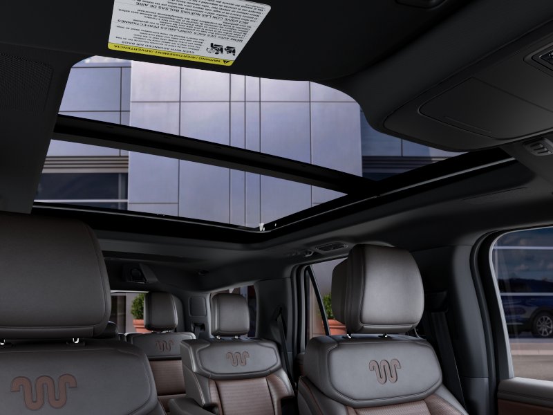 New 2027 Star White Metallic Tri-Coat Ford King Ranch® image 44