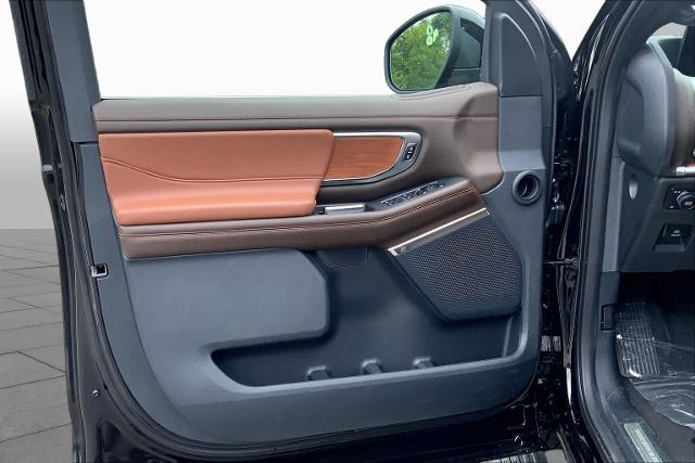 New 2027 Agate Black Metallic Ford King Ranch® image 30