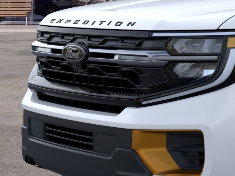 New 2026 Star White Metallic Tri-Coat Ford Tremor® image 39