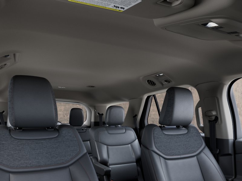 New 2027 Carbonized Gray Metallic Ford Active image 22