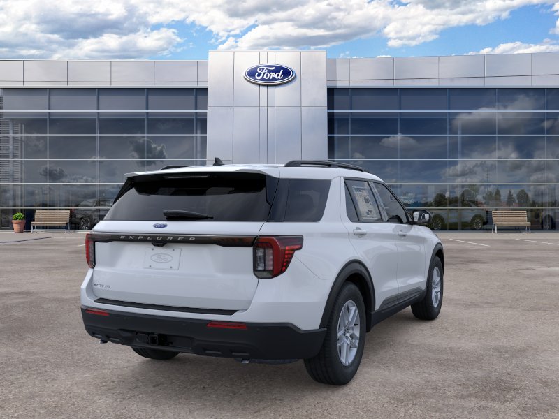 2026 Ford Explorer Active - Photo 8