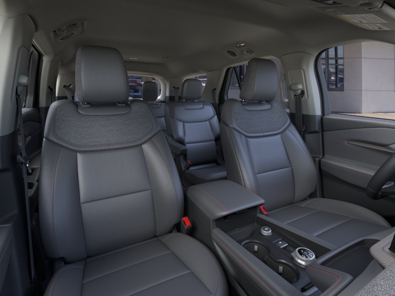 2025 Ford Explorer Active - Photo 10