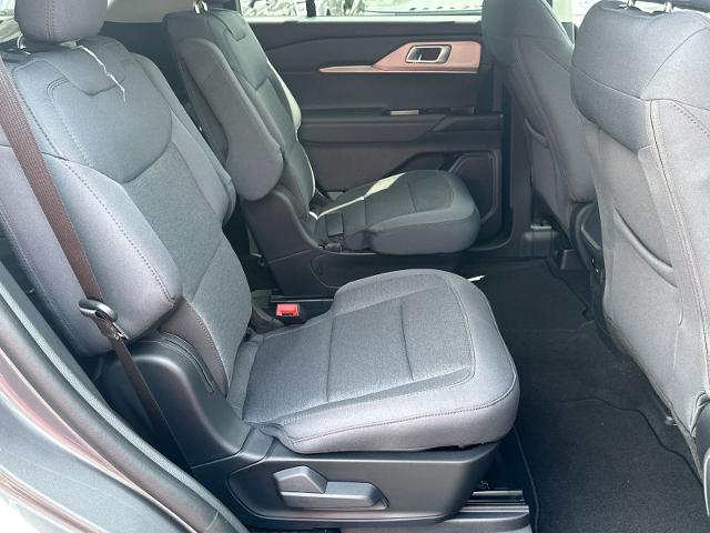New 2026 Carbonized Gray Metallic Ford Active image 51