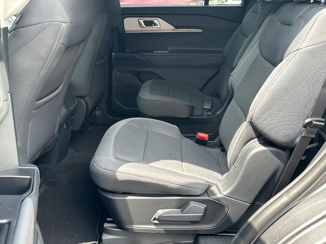 New 2026 Carbonized Gray Metallic Ford Active image 57