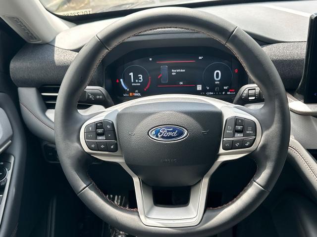 New 2026 Carbonized Gray Metallic Ford Active image 60
