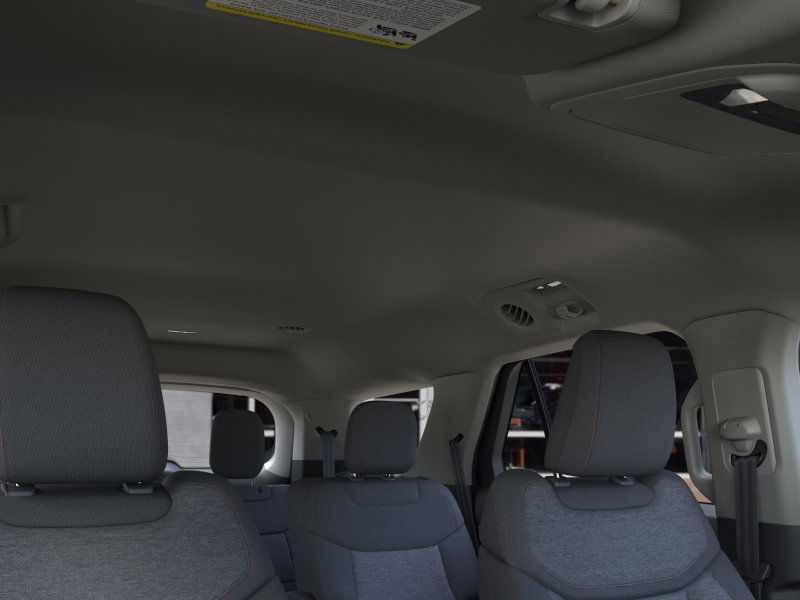 2025 Ford Explorer Active - Photo 22