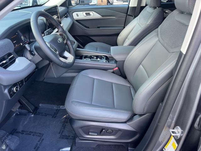 New 2026 Carbonized Gray Metallic Ford Active image 41