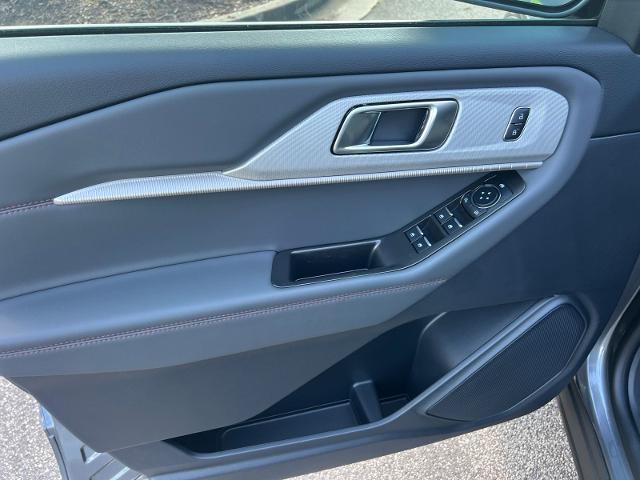 New 2026 Carbonized Gray Metallic Ford Active image 43
