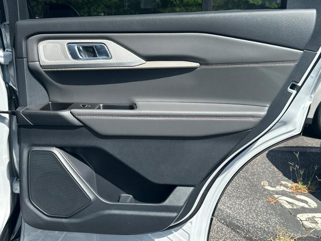 New 2026 Space White Metallic Ford Active image 50