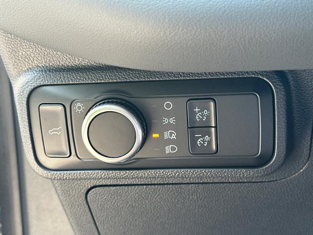 New 2026 Space White Metallic Ford Active image 65