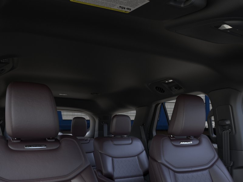 New 2026 Star White Metallic Tri-Coat Ford Platinum™ image 22