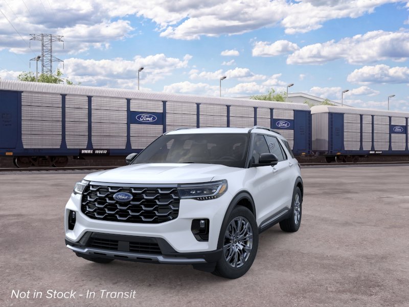 New 2026 Star White Metallic Tri-Coat Ford Platinum™ image 25