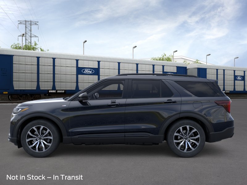 2026 Ford Explorer ST-LINE RWD's photo