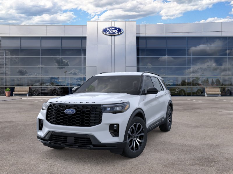 New 2026 Space White Metallic Ford ST-Line image 22