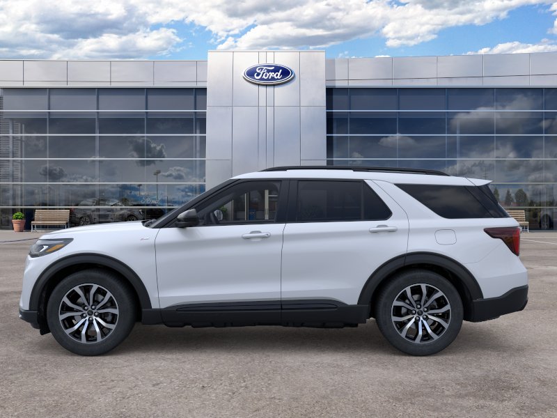 New 2026 Space White Metallic Ford ST-Line image 23