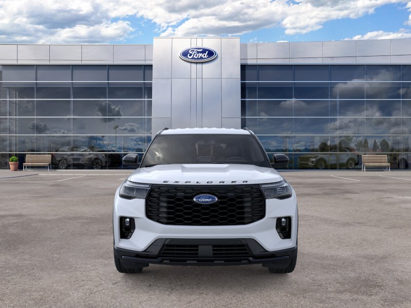 New 2026 Space White Metallic Ford ST-Line image 26