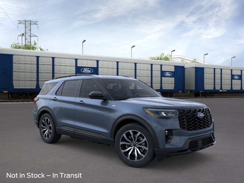 2026 Ford Explorer ST-LINE RWD's photo
