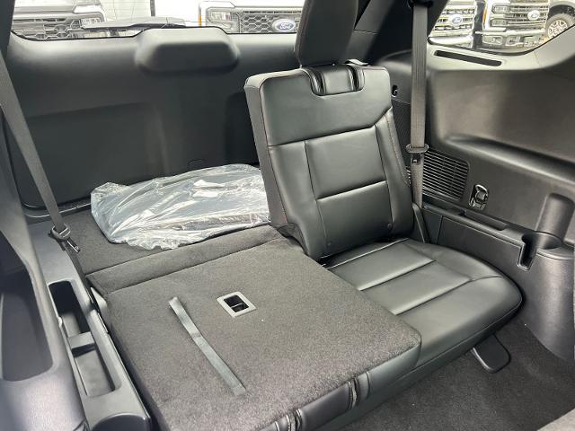 New 2026 Star White Metallic Tri-Coat Ford ST-Line image 51