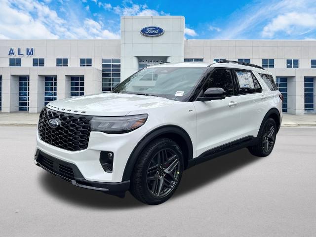 New 2026 Star White Metallic Tri-Coat Ford ST-Line image 34