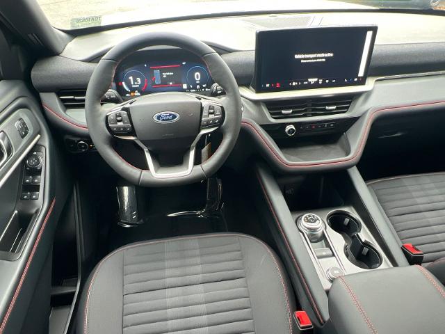 New 2026 Star White Metallic Tri-Coat Ford ST-Line image 59