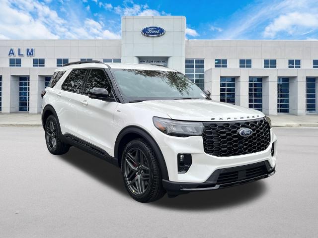 New 2026 Star White Metallic Tri-Coat Ford ST-Line image 37
