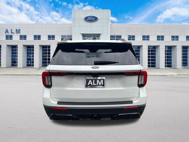 New 2026 Star White Metallic Tri-Coat Ford ST-Line image 40