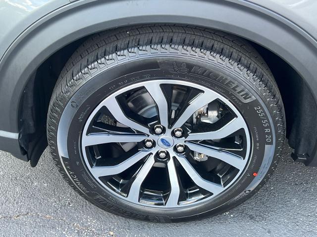 New 2026 Carbonized Gray Metallic Ford ST-Line image 43