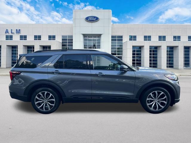 New 2026 Carbonized Gray Metallic Ford ST-Line image 35