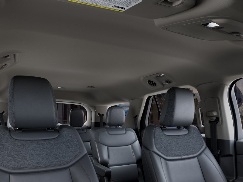 New 2027 Avalanche Gray Ford Active image 47