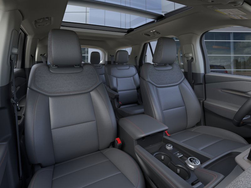 2025 Ford Explorer Active - Photo 10