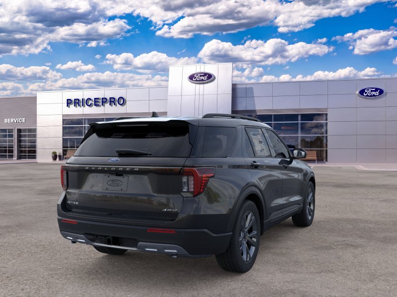 2026 Ford Explorer Active - Photo 8