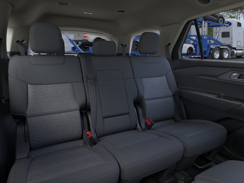 New 2026 Space White Metallic Ford Active image 34