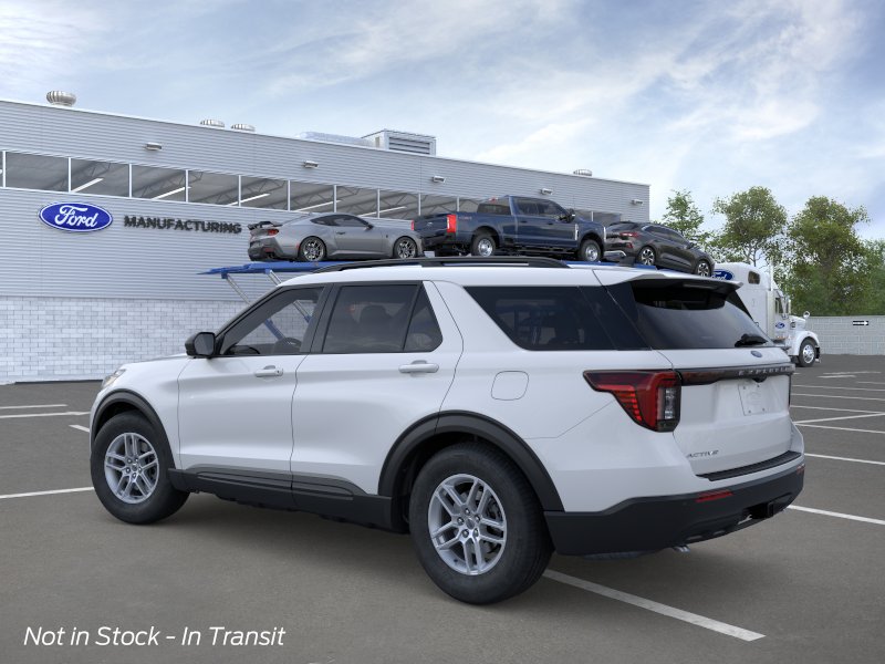 New 2026 Space White Metallic Ford Active image 28
