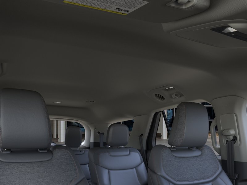 2025 Ford Explorer Active - Photo 22