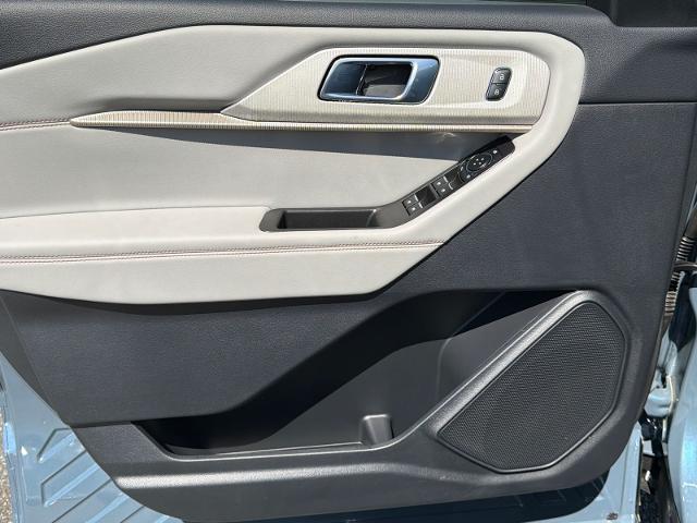 New 2026 Vapor Blue Metallic Ford Active image 48