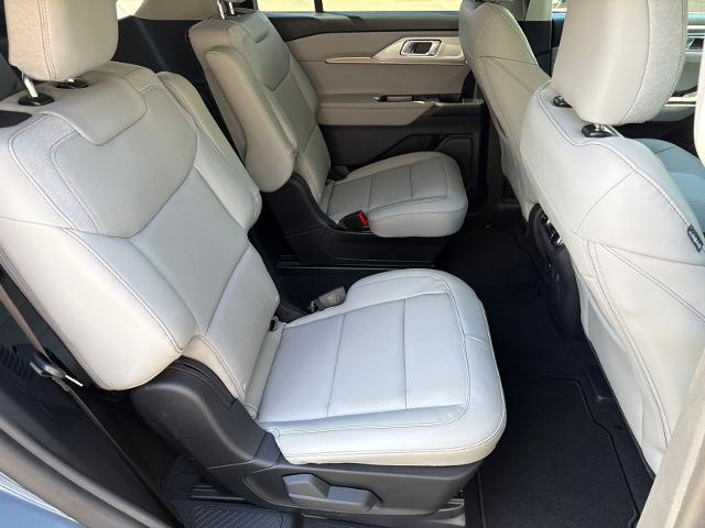 New 2026 Vapor Blue Metallic Ford Active image 53