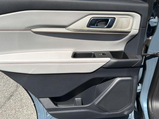 New 2026 Vapor Blue Metallic Ford Active image 60