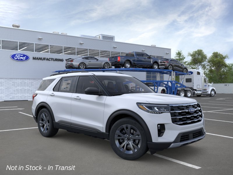 2026 Ford Explorer Active 4WD's photo