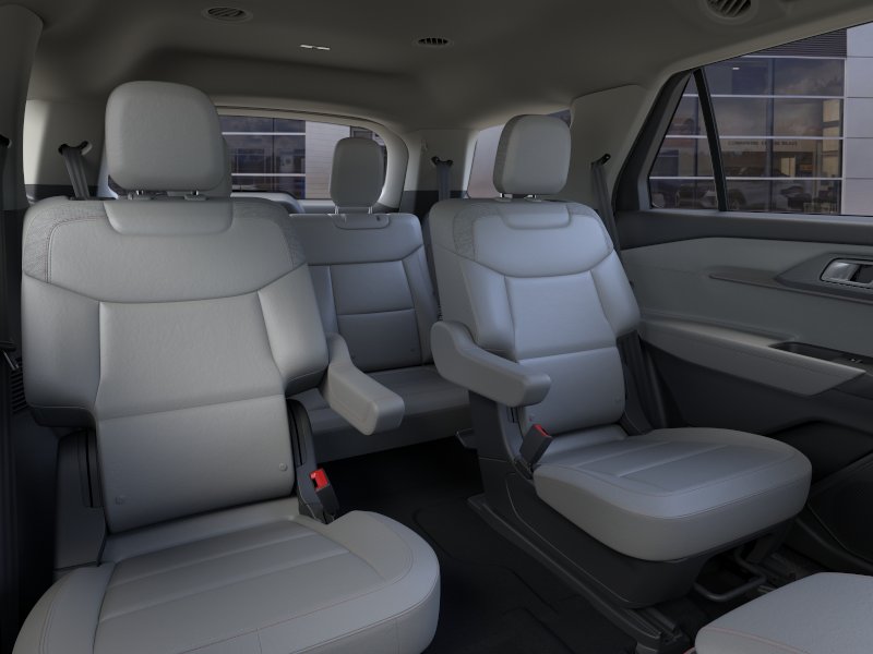 New 2026 Star White Metallic Tri-Coat Ford Active image 11
